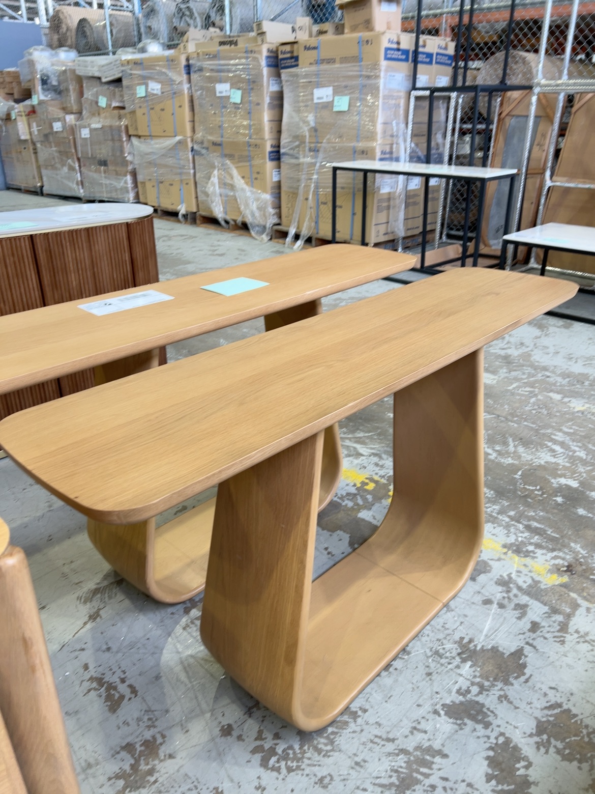 EX-DISPLAY LAMBERT CONSOL TABLE OAK NATURAL, SOLD AS IS EX-DISPLAY LAMBERT CONSOL TABLE OAK NATURAL, SOLD AS IS