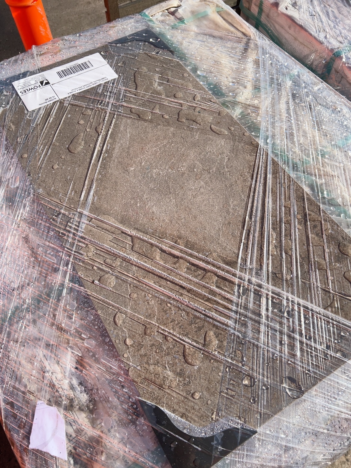 PALLET OF LUCIA TAUPE 800MM X 400MM X 20MM PAVERS, 84 PAVERS PER PALLET PALLET OF LUCIA TAUPE 800MM X 400MM X 20MM PAVERS, 84 PAVERS PER PALLET