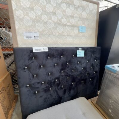 EX SHOWROOM - DALLAS BLACK VELVET QUEEN SIZE BEDHEAD ONLY, CRYSTAL TUFTED EX SHOWROOM - DALLAS BLACK VELVET QUEEN SIZE BEDHEAD ONLY, CRYSTAL TUFTED