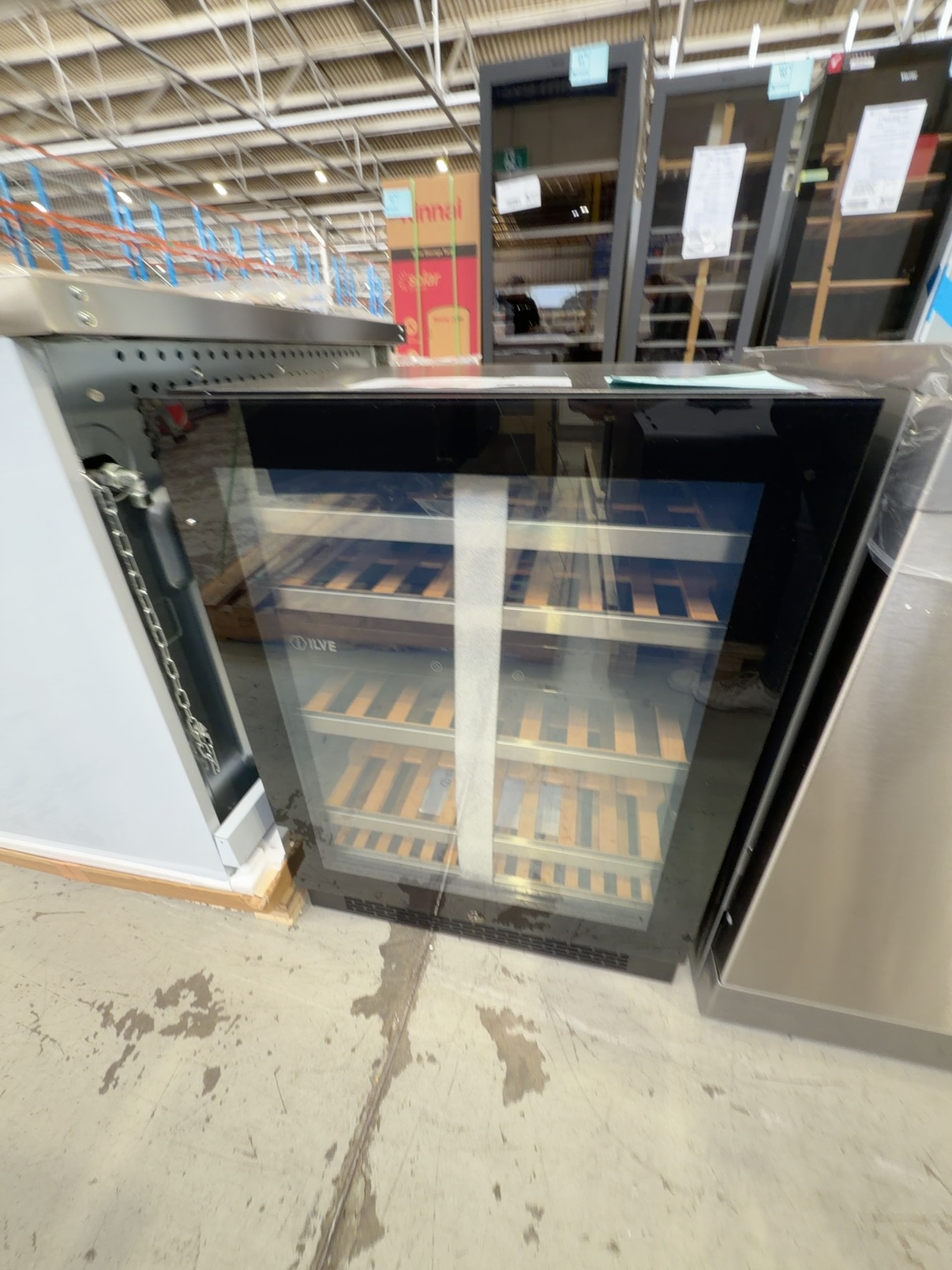 NEW ILVE ILWD37BVR, 37 BOTTLE WINE STORAGE CABINET, ANTI UV GLASS, WOODEN SHELVES, DUAL ZONE, 14 DAY WARRANTY NEW ILVE ILWD37BVR, 37 BOTTLE WINE STORAGE CABINET, ANTI UV GLASS, WOODEN SHELVES, DUAL ZONE, 14 DAY WARRANTY