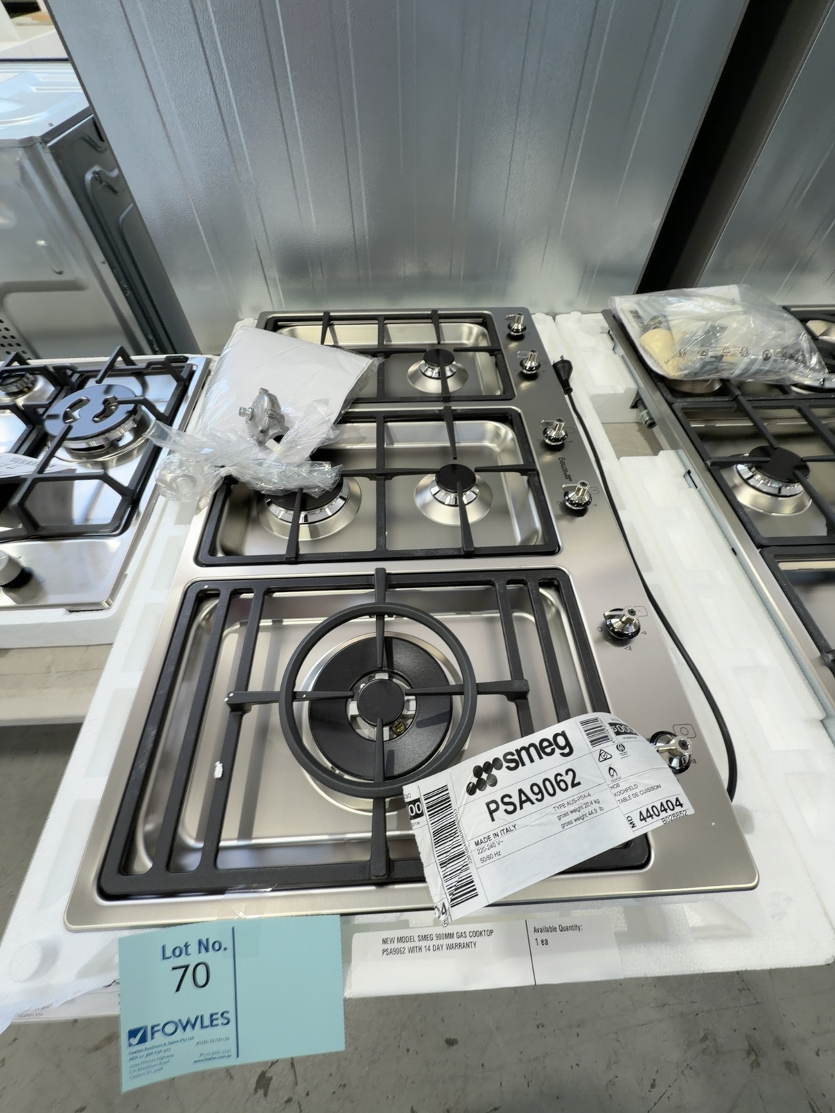 NEW MODEL SMEG 900MM GAS COOKTOP PSA9062 WITH 14 DAY WARRANTY NEW MODEL SMEG 900MM GAS COOKTOP PSA9062 WITH 14 DAY WARRANTY