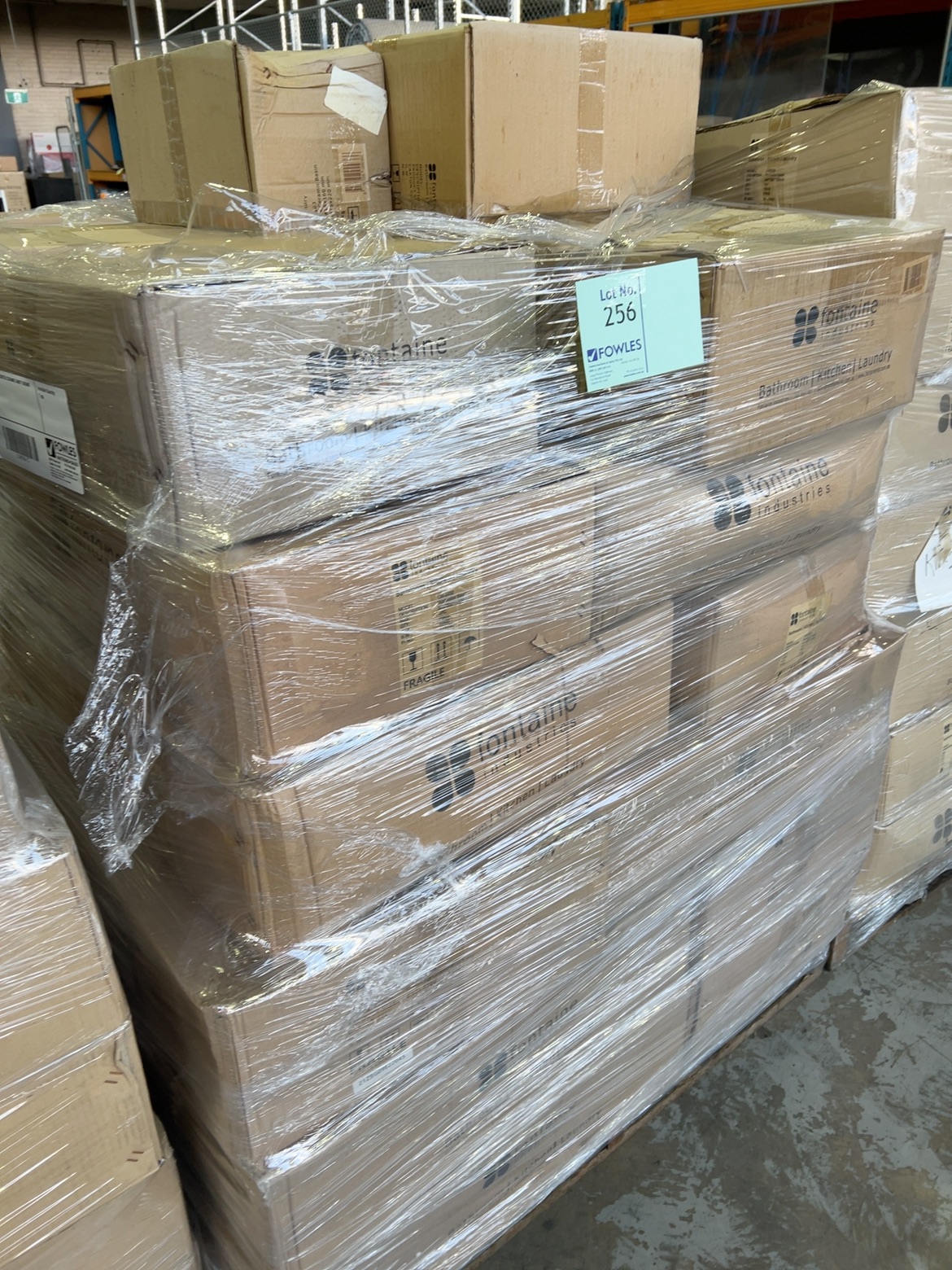 PALLET OF ASSORTED CERAMIC VANITY BASINS PALLET OF ASSORTED CERAMIC VANITY BASINS