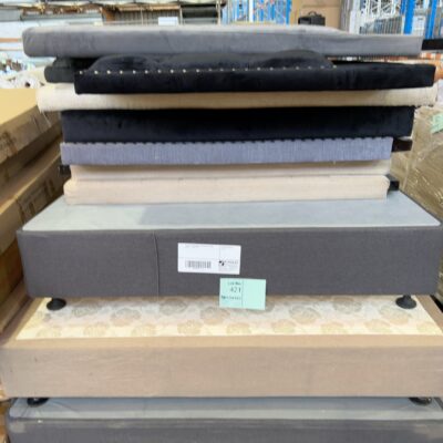 PALLET OF ASSORTED BED HEADS AND BED BASES - SOLD AS IS PALLET OF ASSORTED BED HEADS AND BED BASES - SOLD AS IS