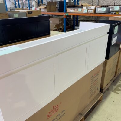 NEW 1500MM MATTE WHITE WALL HUNG VANITY CABINET ONLY NEW 1500MM MATTE WHITE WALL HUNG VANITY CABINET ONLY