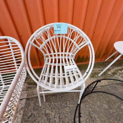 EX STAGING - WHITE OUTDOOR CHAIR, SOLD AS IS EX STAGING - WHITE OUTDOOR CHAIR, SOLD AS IS