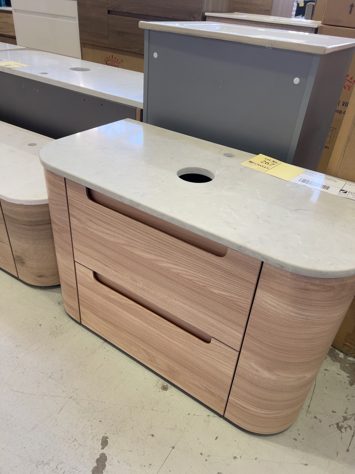 NEW 900MM WALL HUNG AULIC BRIONY PREMIUM GRADE CURVED PLYWOOD VANITY WITH ALPINE FLAT CURVED STONE TOP RRP$2040 CAWH48-900-ST86FT NEW 900MM WALL HUNG AULIC BRIONY PREMIUM GRADE CURVED PLYWOOD VANITY WITH ALPINE FLAT CURVED STONE TOP RRP$2040 CAWH48-900-ST86FT