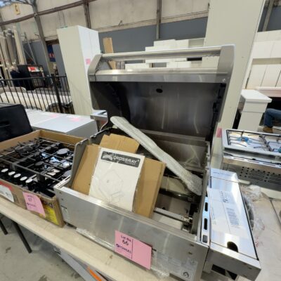EX DISPLAY CROSSWAY TCR4-HEAD2, 4 BURNER BBQ, 3 MONTH WARRANTY EX DISPLAY CROSSWAY TCR4-HEAD2, 4 BURNER BBQ, 3 MONTH WARRANTY