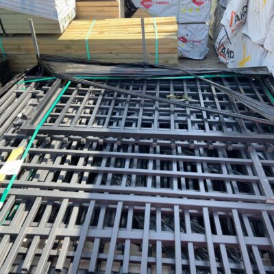 2050X2400 BLACK METAL FENCING PANELS & GATE 2050X2400 BLACK METAL FENCING PANELS & GATE