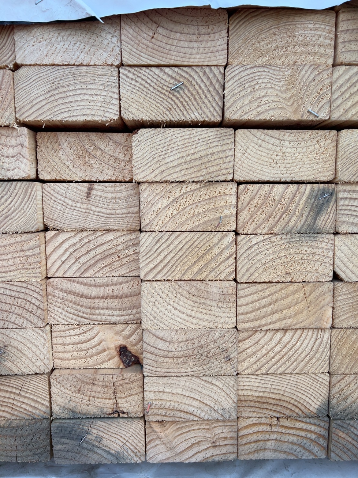 90X45 MGP10 PINE-112/2.7 (THIS PACK IS AGED AND DAMAGED STOCK AND SOLD AS IS) 90X45 MGP10 PINE-112/2.7 (THIS PACK IS AGED AND DAMAGED STOCK AND SOLD AS IS)