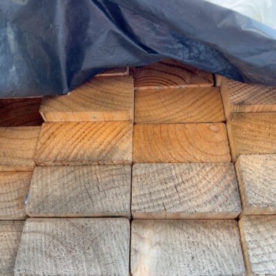 90X45 MGP10 PINE-112/2.7 (THIS PACK IS AGED AND DAMAGED STOCK AND SOLD AS IS)
