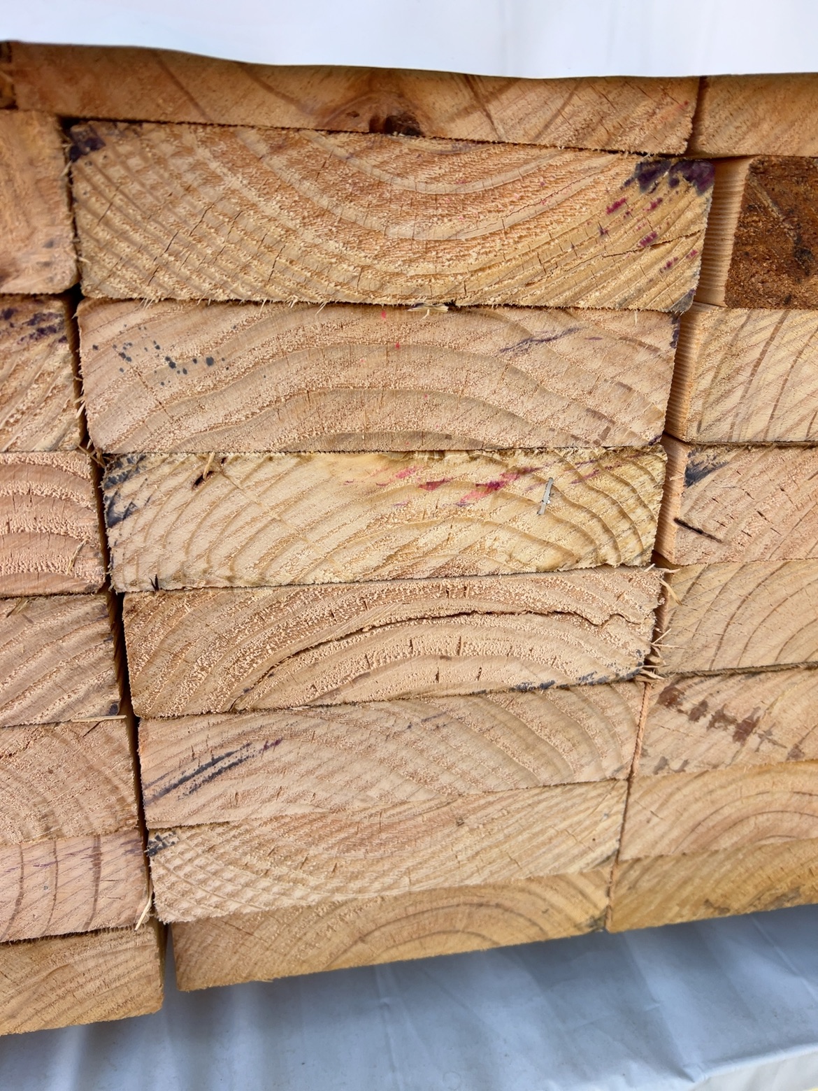 190X45 UTILITY EXPORT GRADE PINE-44/6.0 190X45 UTILITY EXPORT GRADE PINE-44/6.0