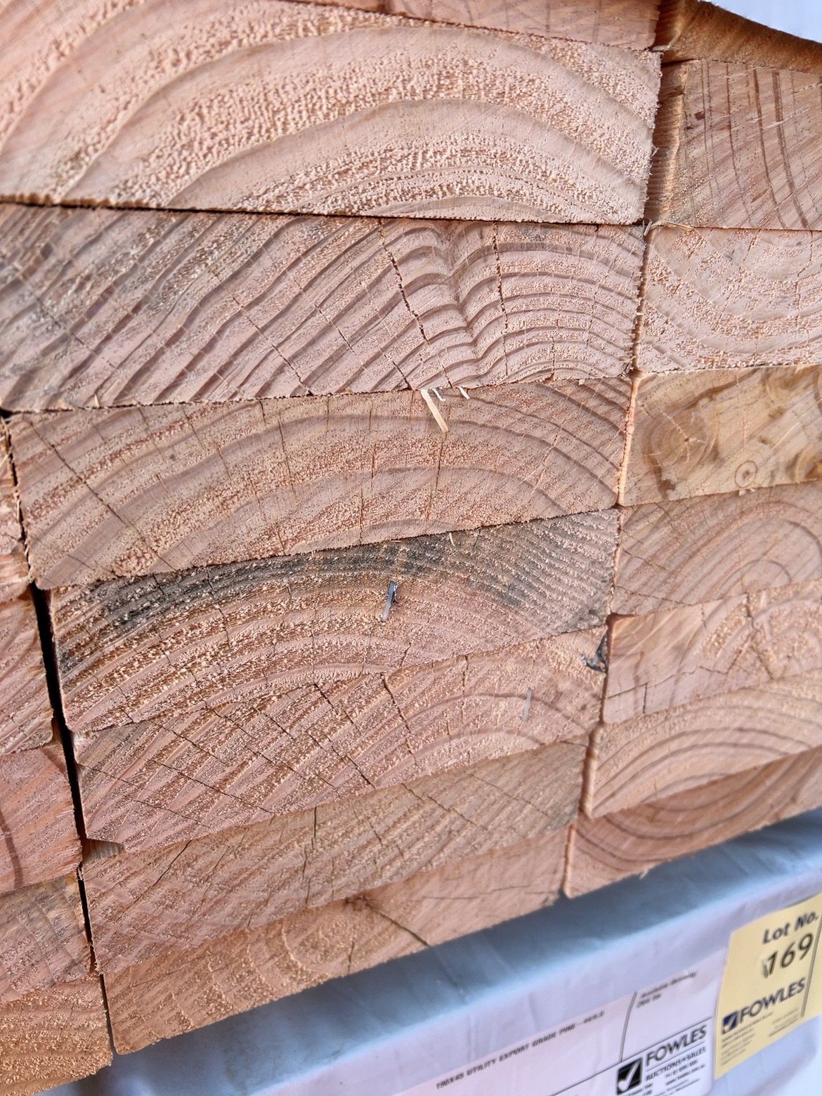 190X45 UTILITY EXPORT GRADE PINE-44/6.0 190X45 UTILITY EXPORT GRADE PINE-44/6.0
