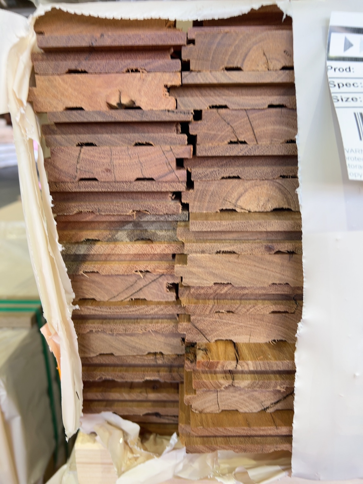 80X19 FEATURE GRADE SPOTTED GUM FLOORING 80X19 FEATURE GRADE SPOTTED GUM FLOORING