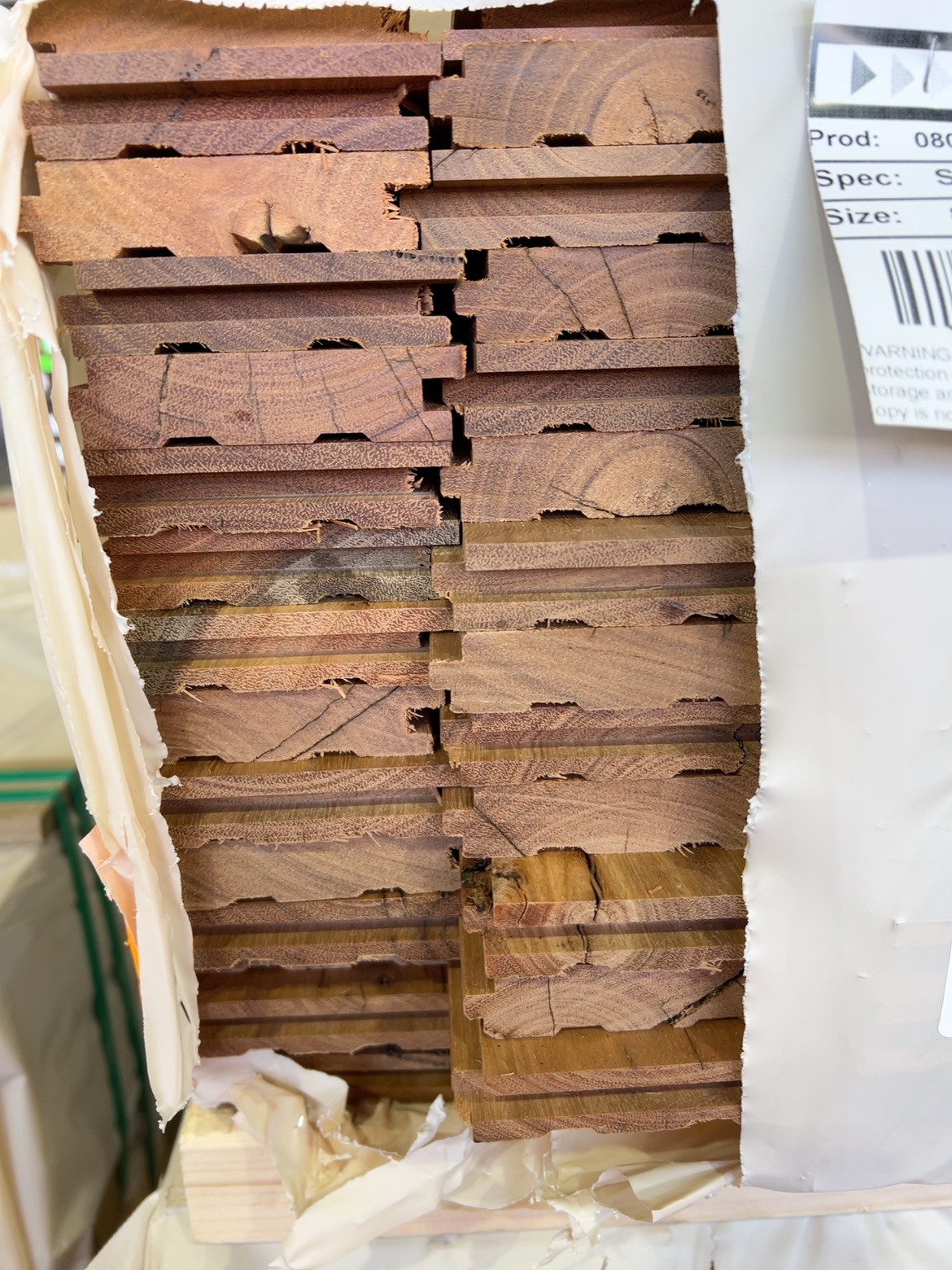 80X19 FEATURE GRADE SPOTTED GUM FLOORING 80X19 FEATURE GRADE SPOTTED GUM FLOORING