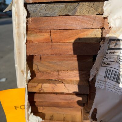 135X19 FEATURE GRADE SPOTTED GUM DECKING- (PACK CONSISTS OF RANDOM SHORT LENGTHS) 135X19 FEATURE GRADE SPOTTED GUM DECKING- (PACK CONSISTS OF RANDOM SHORT LENGTHS)