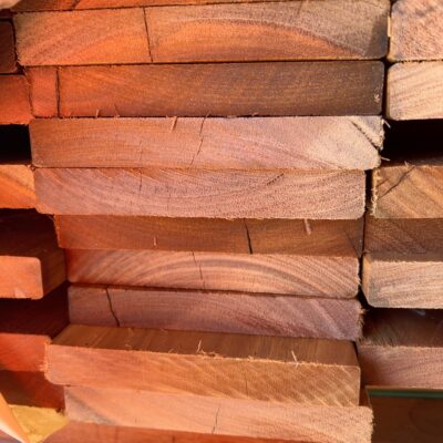 135X19 SPOTTED GUM FEATURE GRADE DECKING- (PACK CONSISTS OF RANDOM SHORT LENGTHS) 135X19 SPOTTED GUM FEATURE GRADE DECKING- (PACK CONSISTS OF RANDOM SHORT LENGTHS)
