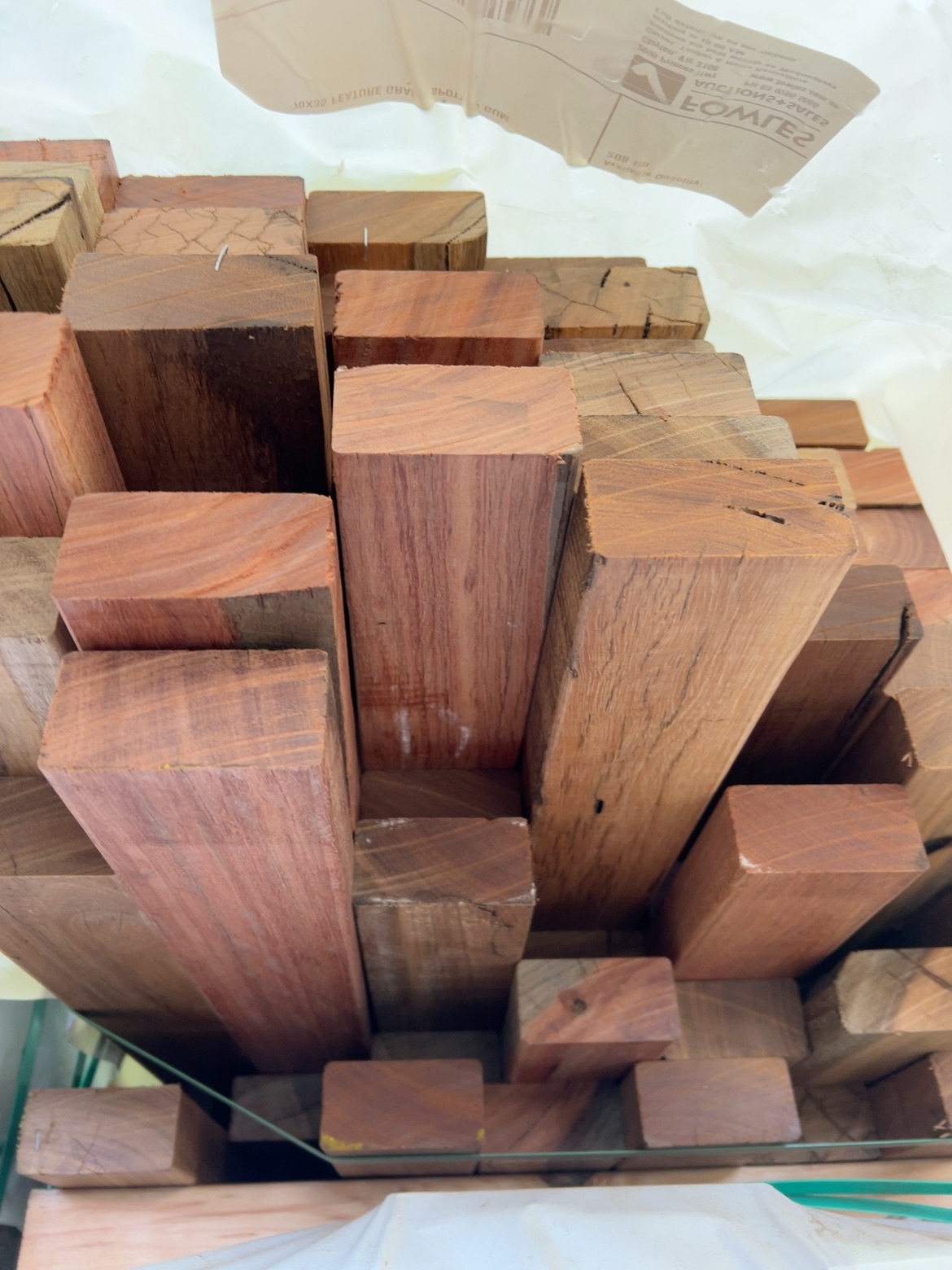 70X35 FEATURE GRADE SPOTTED GUM 70X35 FEATURE GRADE SPOTTED GUM