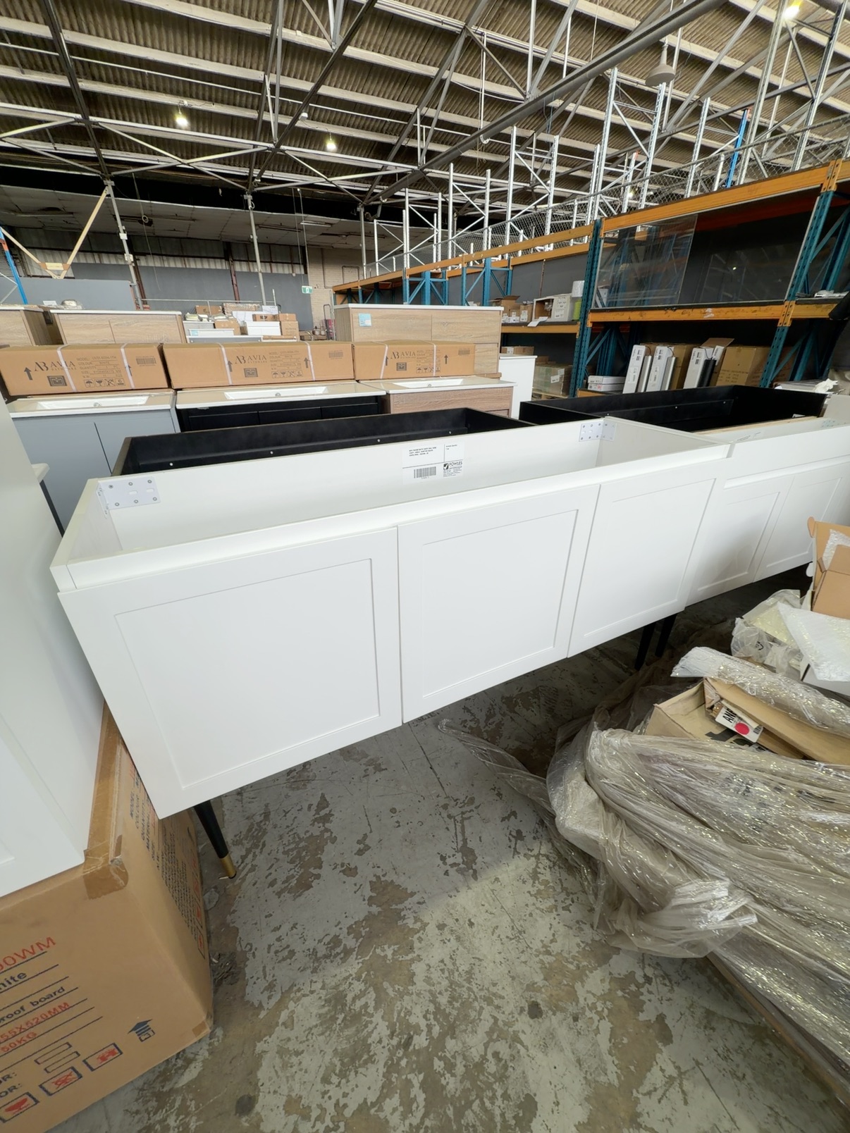 NEW 1500MM MATTE WHITE WALL HUNG VANITY, SINGLE, HAMPTON SQUARE DOORS, WH96-1500WM-SD NEW 1500MM MATTE WHITE WALL HUNG VANITY, SINGLE, HAMPTON SQUARE DOORS, WH96-1500WM-SD