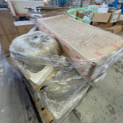 PALLET OF ASSORTED KITCHEN SINKS, LAUNDRY SINKS, ETC SOLD AS IS NO WARRANTY PALLET OF ASSORTED KITCHEN SINKS, LAUNDRY SINKS, ETC SOLD AS IS NO WARRANTY