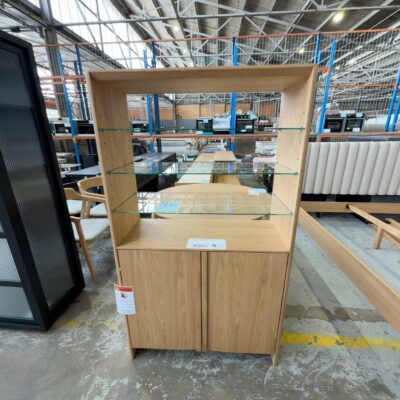 NEW ERIN NATURAL OAK DISPLAY CABINET 1610MM HIGH X 920MM WIDE, SOLD AS IS NEW ERIN NATURAL OAK DISPLAY CABINET 1610MM HIGH X 920MM WIDE, SOLD AS IS