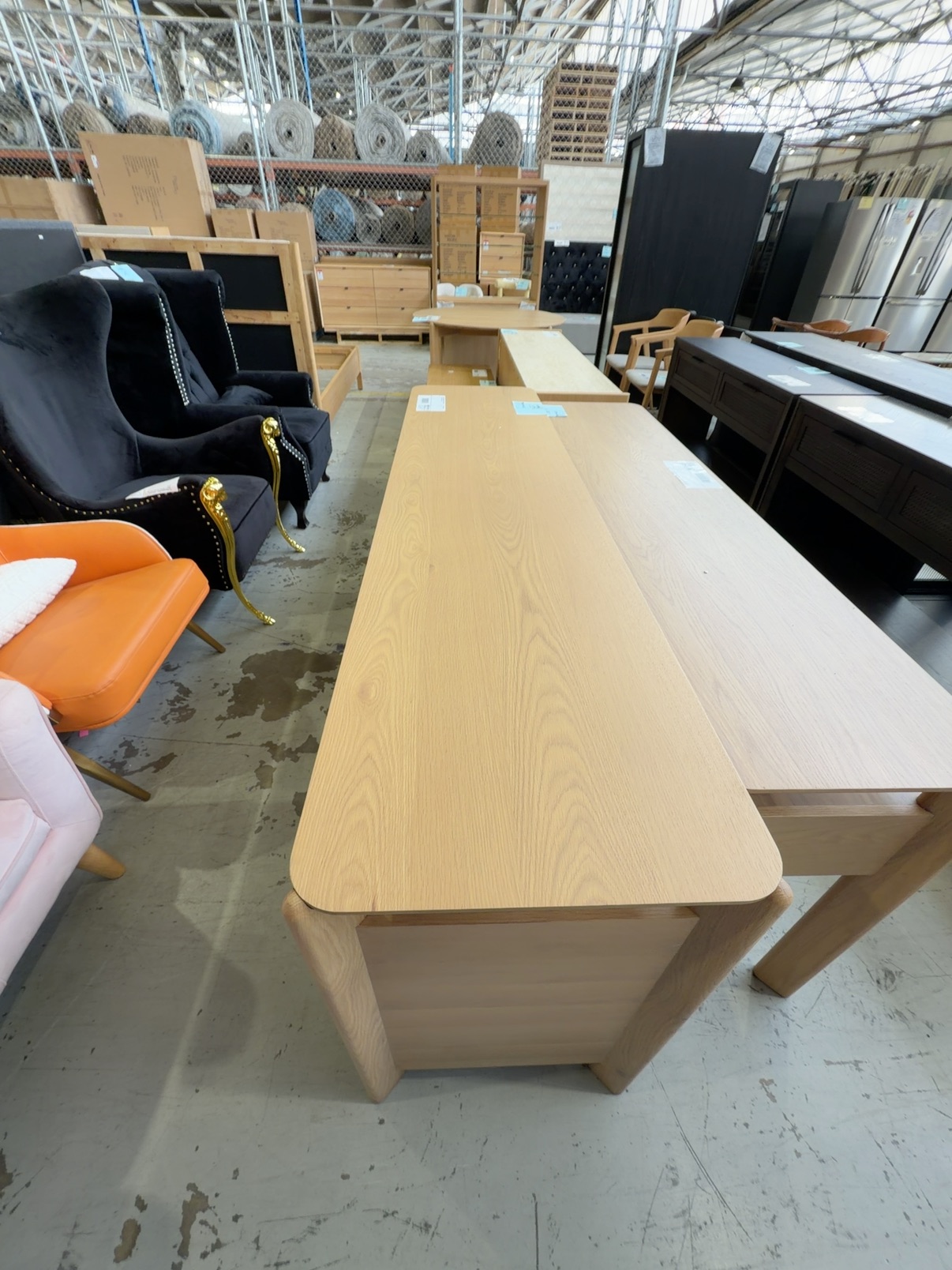 NEW ARIES 2000MM BUFFET, NATURAL OAK, ROUNDED EDGES, SOLD AS IS NEW ARIES 2000MM BUFFET, NATURAL OAK, ROUNDED EDGES, SOLD AS IS