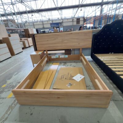 NEW MALIBU MESSMATE QUEEN GASLIFT BEDFRAME WITH MESSMATE EXTENDED HEADBOARD (2420MM) NEW MALIBU MESSMATE QUEEN GASLIFT BEDFRAME WITH MESSMATE EXTENDED HEADBOARD (2420MM)