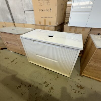 NEW 900MM WALL HUNG AULIC FLAUTO MATTE WHITE GROOVE CABINET WITH PALIS WHITE FLAT STONE TOP RRP$2085 CAWH50-900-ST66FT