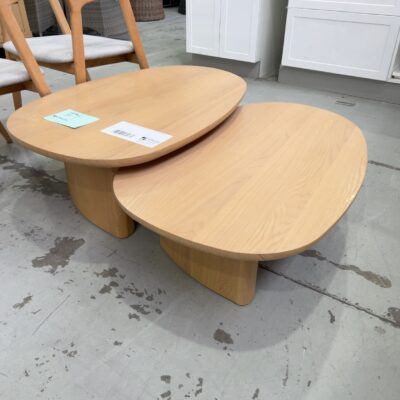 SET OF JAMES NATURAL OAK NESTING TABLES SET OF JAMES NATURAL OAK NESTING TABLES