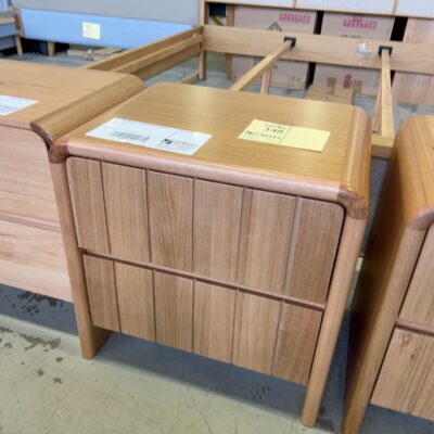 EX HIRE LARA MESSMATE BEDSIDE TABLE, SOLD AS IS EX HIRE LARA MESSMATE BEDSIDE TABLE, SOLD AS IS