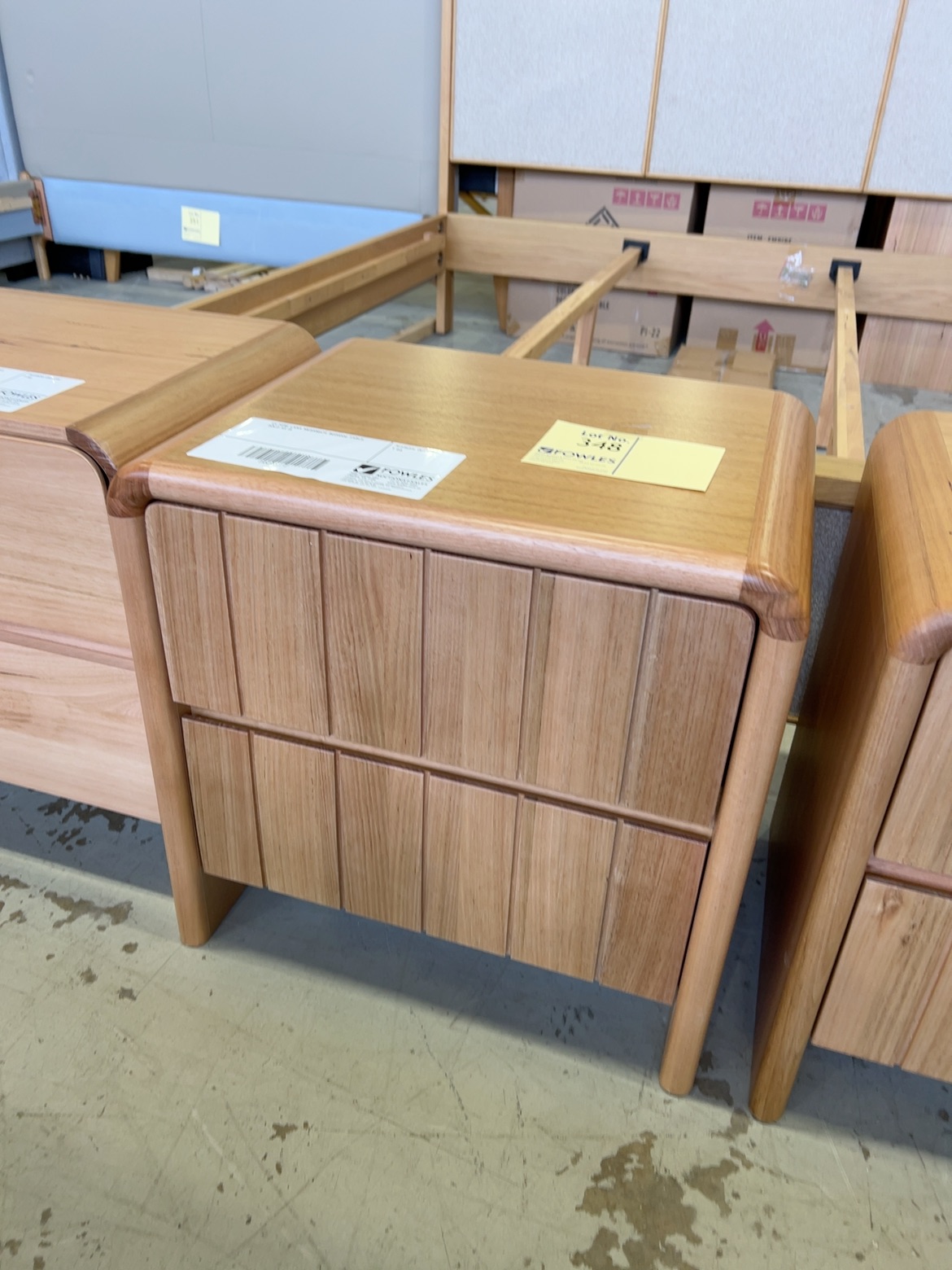EX HIRE LARA MESSMATE BEDSIDE TABLE, SOLD AS IS EX HIRE LARA MESSMATE BEDSIDE TABLE, SOLD AS IS