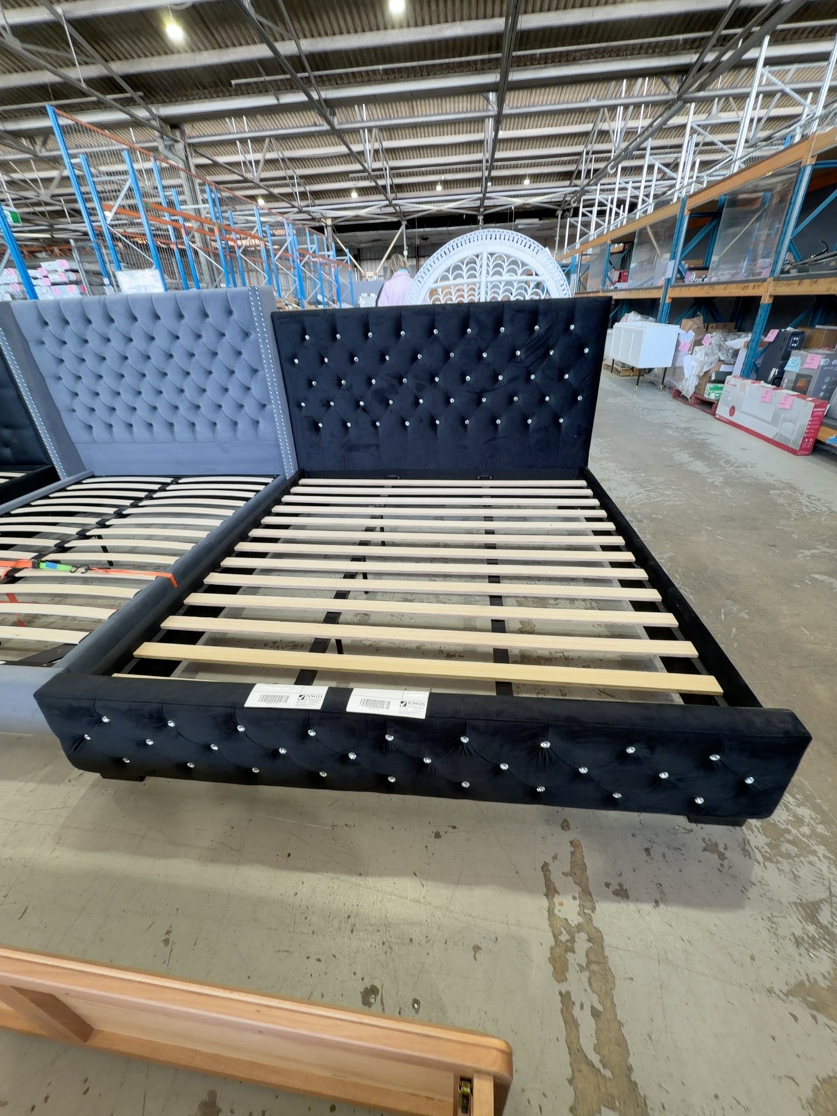 NEW DALLAS BLACK VELVET KING SIZE BEDFRAME, WITH TUFTED CRYSTAL HEADBOARD NEW DALLAS BLACK VELVET KING SIZE BEDFRAME, WITH TUFTED CRYSTAL HEADBOARD
