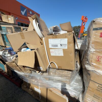 PALLET OF TOILET PANS/TAPWARE SOLD AS IS PALLET OF TOILET PANS/TAPWARE SOLD AS IS