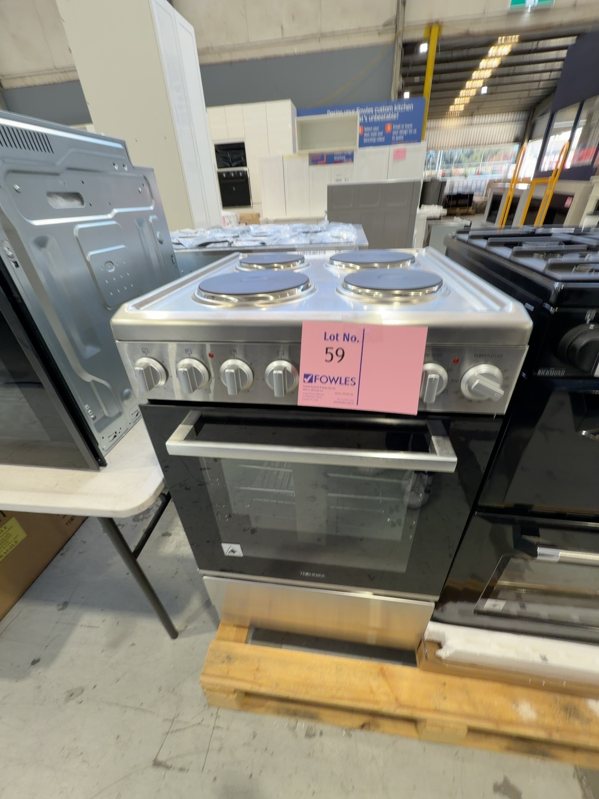 EX DISPLAY TECHNIKA TFS54FC-SES 54CM ALL ELECTRIC FREESTANDING OVEN, 3 MONTH WARRANTY EX DISPLAY TECHNIKA TFS54FC-SES 54CM ALL ELECTRIC FREESTANDING OVEN, 3 MONTH WARRANTY