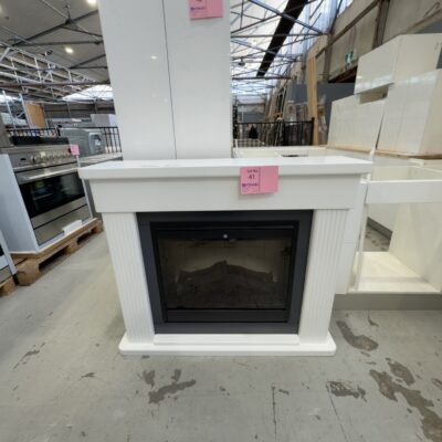 EX DISPLAY PORTLAND WHITE 2KW ELECTRIC MANTLE HEATER, PLD26-AU WITH 3 MONTH WARRANTY EX DISPLAY PORTLAND WHITE 2KW ELECTRIC MANTLE HEATER, PLD26-AU WITH 3 MONTH WARRANTY