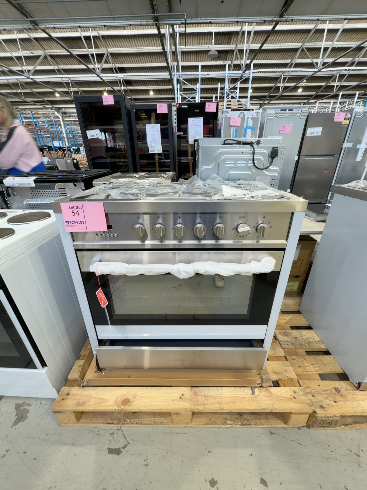 EX DISPLAY TECHNIKA TU950TME8 DUAL FUEL 900MM FREESTANDING OVEN, 3 MONTH WARRANTY EX DISPLAY TECHNIKA TU950TME8 DUAL FUEL 900MM FREESTANDING OVEN, 3 MONTH WARRANTY