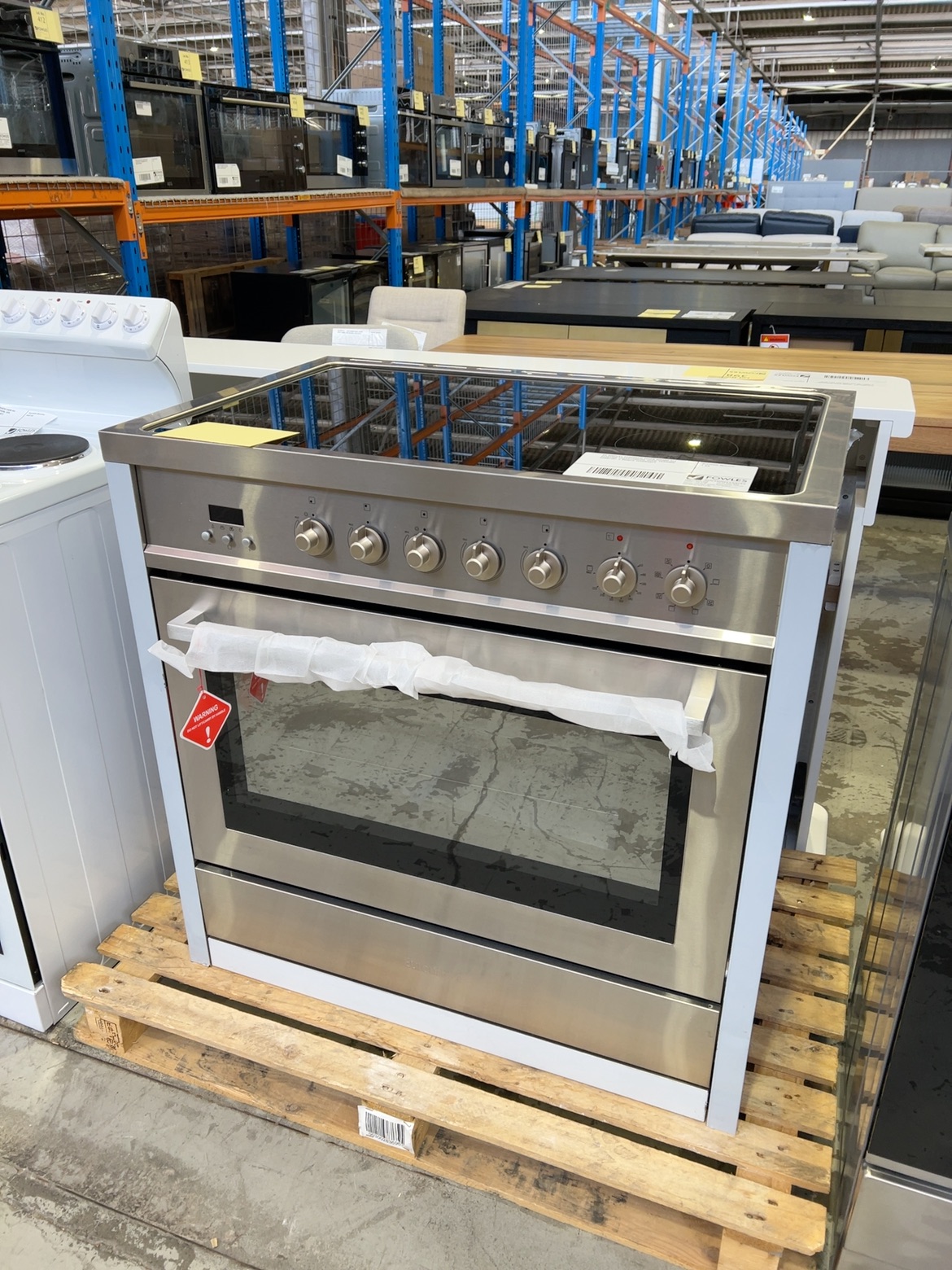 EX DISPLAY EUROMAID FC9PS 900MM ALL ELECTRIC FREESTANDING OVEN, CERAMIC COOKTOP, 3 MONTH WARRANTY EX DISPLAY EUROMAID FC9PS 900MM ALL ELECTRIC FREESTANDING OVEN, CERAMIC COOKTOP, 3 MONTH WARRANTY