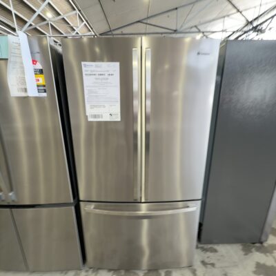 WESTINGHOUSE WHE6000SA FRENCH DOOR FRIDGE, 896MM WIDE, ADJUSTABLE INTERIOR, FINGERPRINT RESISTANT S/STEEL, 12 MONTH WARRANTY WESTINGHOUSE WHE6000SA FRENCH DOOR FRIDGE, 896MM WIDE, ADJUSTABLE INTERIOR, FINGERPRINT RESISTANT S/STEEL, 12 MONTH WARRANTY