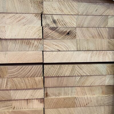 285X33 AUS OAK DAR LAM STANDARD GRADE KD HARDWOOD STAIR TREADS-48/0.93