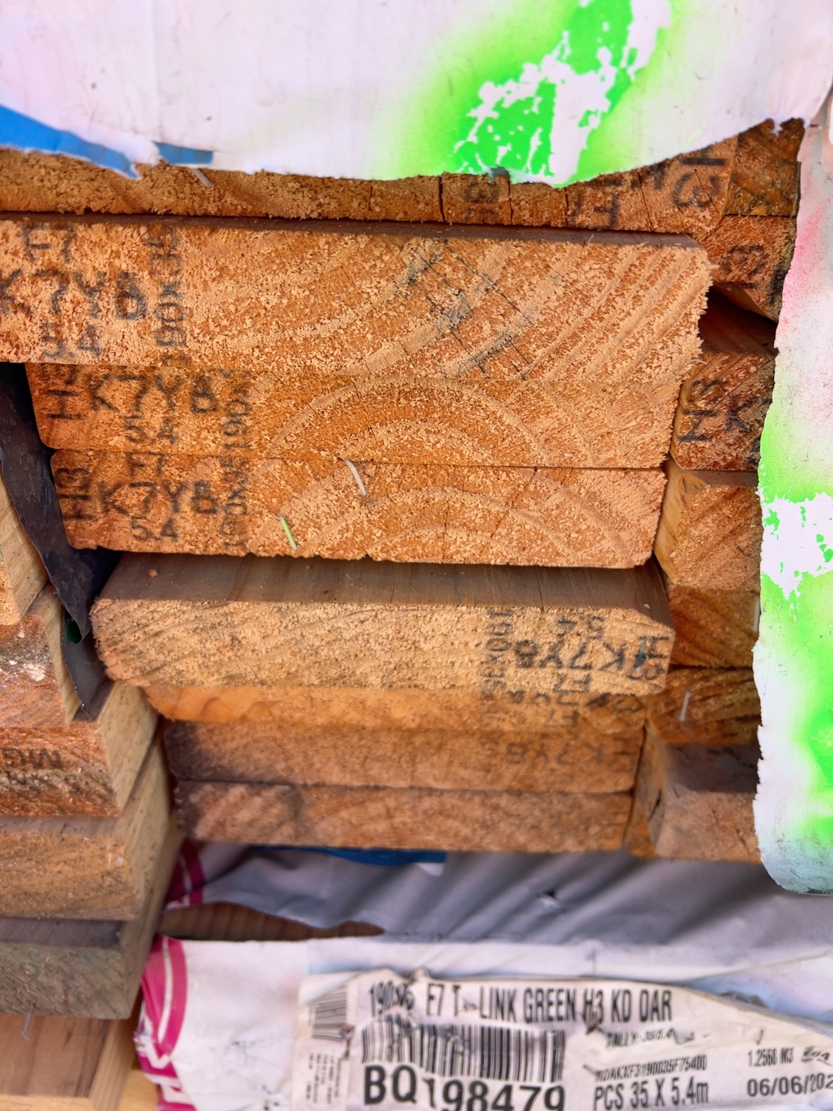 190X35 TAN E H3 F7 DAR TREATED PINE- 35/5.4 190X35 TAN E H3 F7 DAR TREATED PINE- 35/5.4