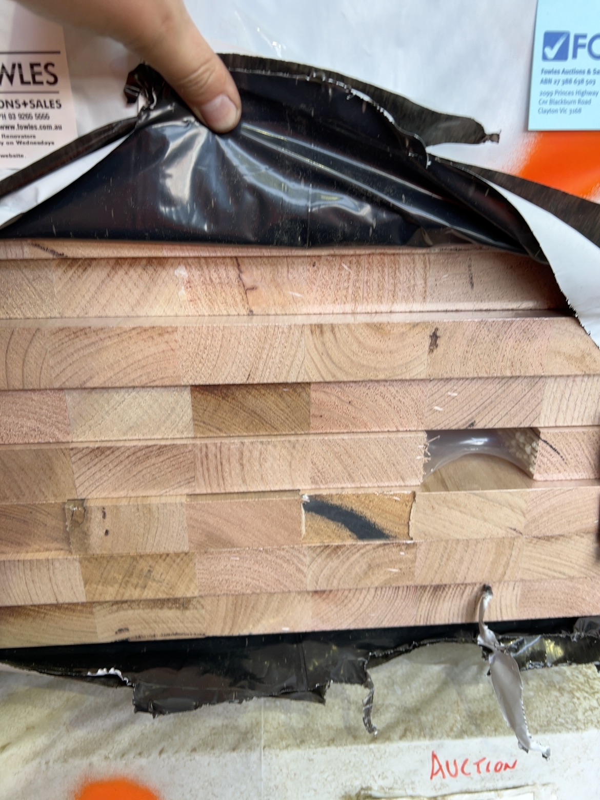 600X33 AUS OAK LAM KD HARDWOOD BENCHTOPS-12/2.4 600X33 AUS OAK LAM KD HARDWOOD BENCHTOPS-12/2.4