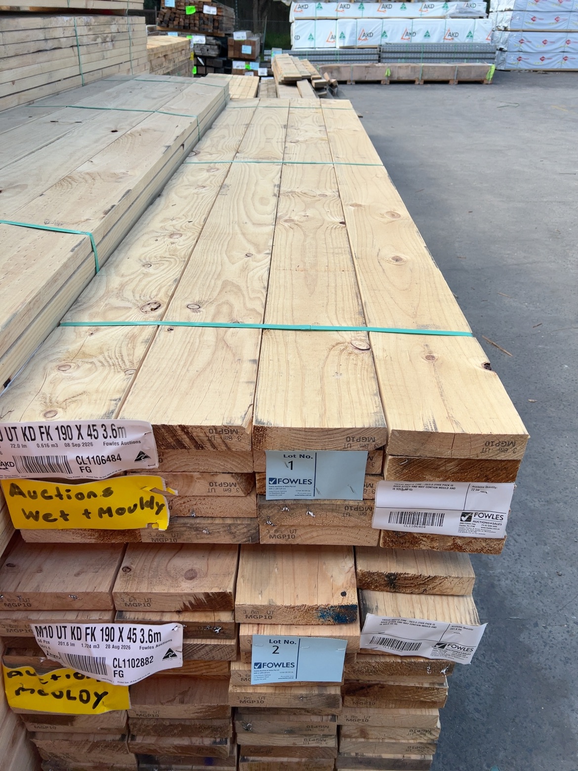 190X45 MGP10 PINE-20/3.6 (THIS PACK IS AGED STOCK AND MAY CONTAIN MOULD AND IS SOLD AS IS) 190X45 MGP10 PINE-20/3.6 (THIS PACK IS AGED STOCK AND MAY CONTAIN MOULD AND IS SOLD AS IS)