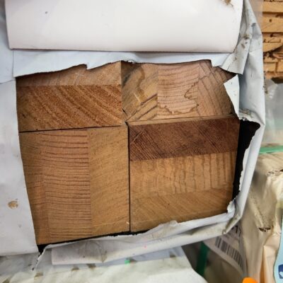 90X90 AUS OAK DAR LAM STANDARD GRADE KD HARDWOOD POSTS