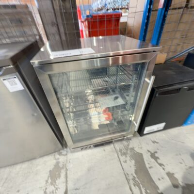 BRAND NEW EURO 600MM S/STEEL BEVERAGE FRIDGE, LEFT HAND GLASS DOOR EA60WFSX2L 12 MONTH WARRANTY RRP $1998 BRAND NEW EURO 600MM S/STEEL BEVERAGE FRIDGE, LEFT HAND GLASS DOOR EA60WFSX2L 12 MONTH WARRANTY RRP $1998