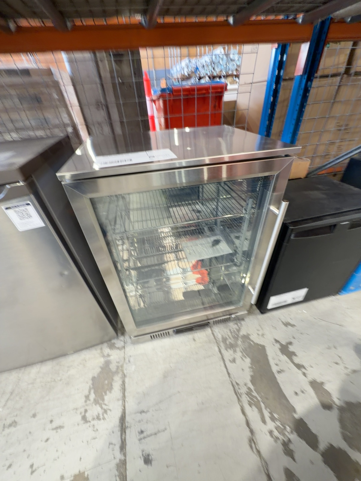 BRAND NEW EURO 600MM S/STEEL BEVERAGE FRIDGE, LEFT HAND GLASS DOOR EA60WFSX2L 12 MONTH WARRANTY RRP $1998 BRAND NEW EURO 600MM S/STEEL BEVERAGE FRIDGE, LEFT HAND GLASS DOOR EA60WFSX2L 12 MONTH WARRANTY RRP $1998