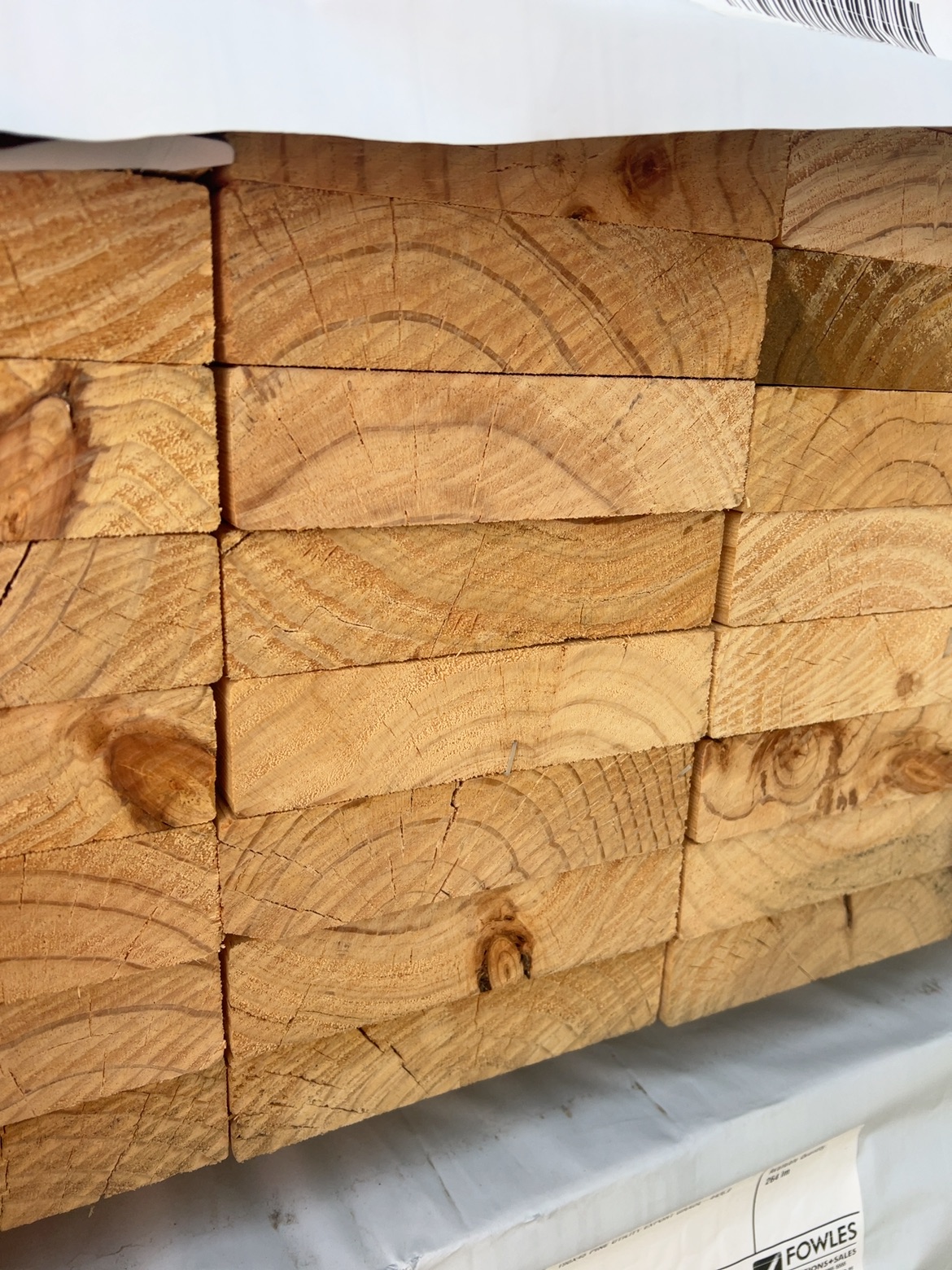 190X45 EXPORT UTILITY GRADE PINE-44/6.0 190X45 EXPORT UTILITY GRADE PINE-44/6.0