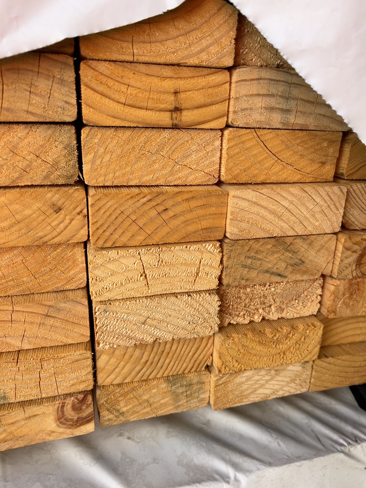 90X35 UTILITY GRADE PINE- 112/2.4 (THIS PACK IS AGED STOCK AND SOLD AS IS) 90X35 UTILITY GRADE PINE- 112/2.4 (THIS PACK IS AGED STOCK AND SOLD AS IS)