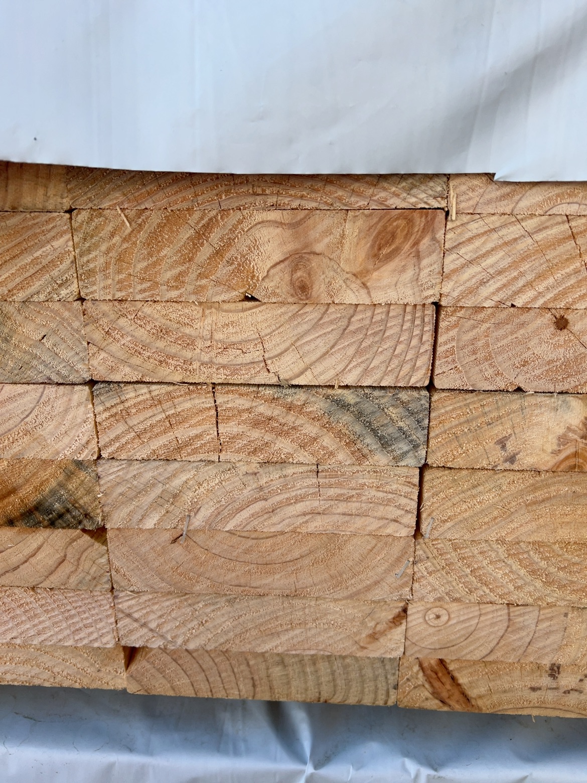 190X45 PINE UTILITY EXPORT GRADE-44/6.0 190X45 PINE UTILITY EXPORT GRADE-44/6.0