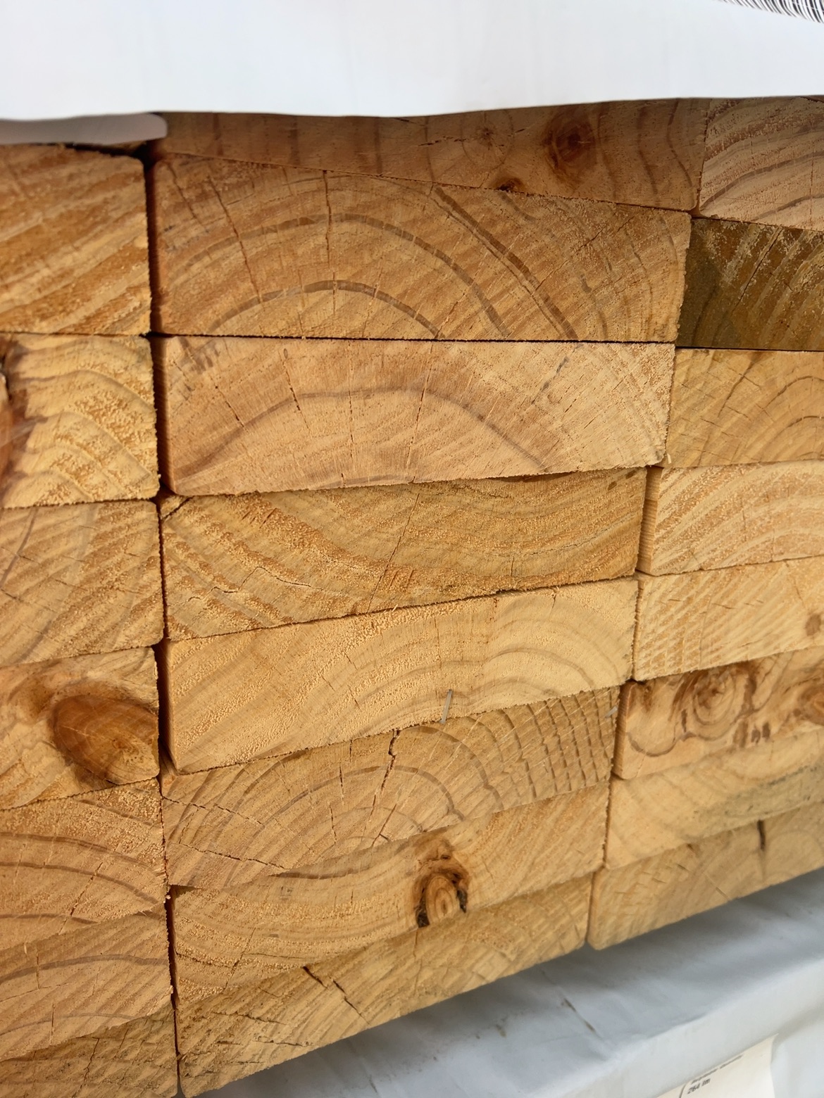 190X45 EXPORT UTILITY GRADE PINE-44/6.0 190X45 EXPORT UTILITY GRADE PINE-44/6.0