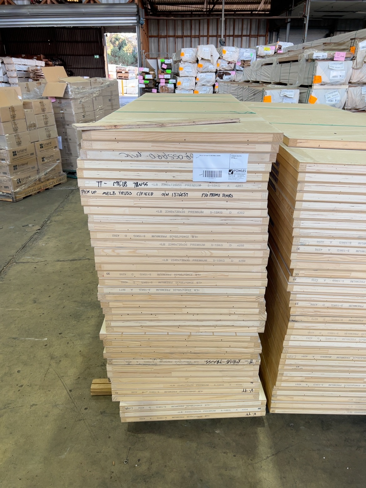 PALLET OF ASST'D INTERNAL DOORS PALLET OF ASST'D INTERNAL DOORS