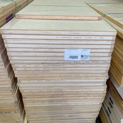 PALLET OF ASST'D INTERNAL DOORS PALLET OF ASST'D INTERNAL DOORS